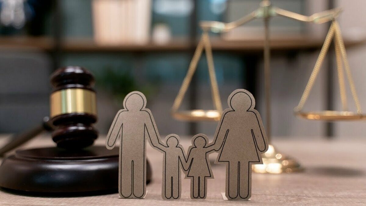 Семейное право. Семейный суд. Семейное право картинки. Семья Юриспруденция.